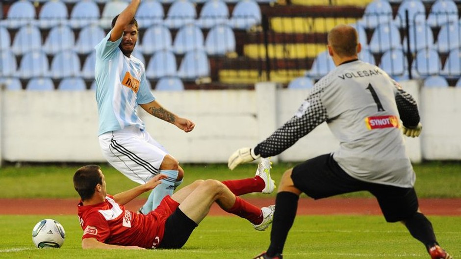 CL, Slovan-Trenčín