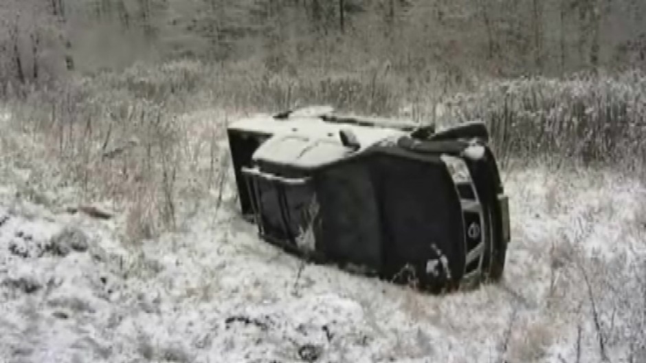 kalamita auto na snehu na boku