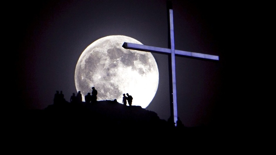 Supermesiac najväčší spln 2013 vesmír