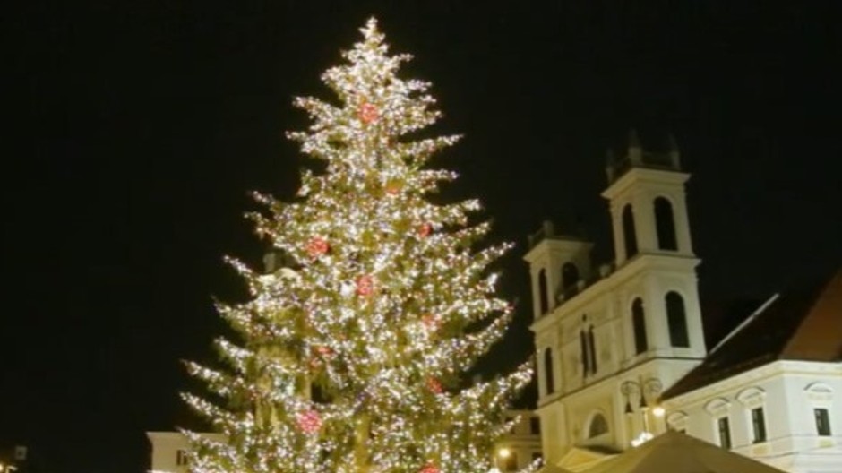 vianocny stromcek (cropped)