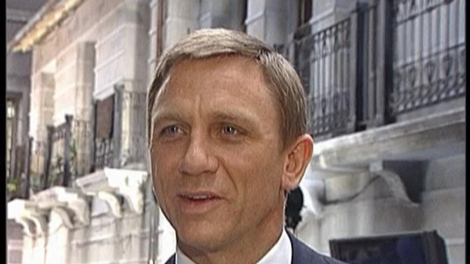 Daniel Craig bond