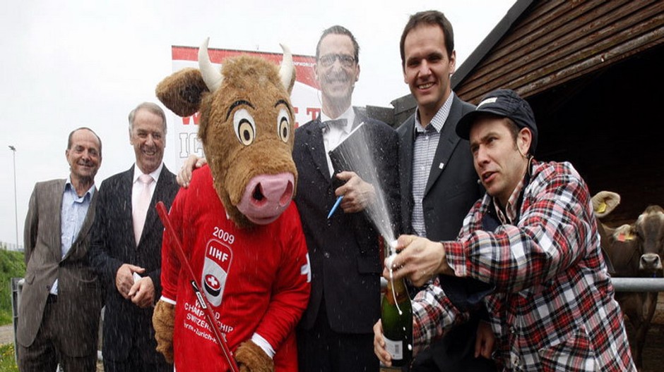 Krava Cooly maskot MS 2009