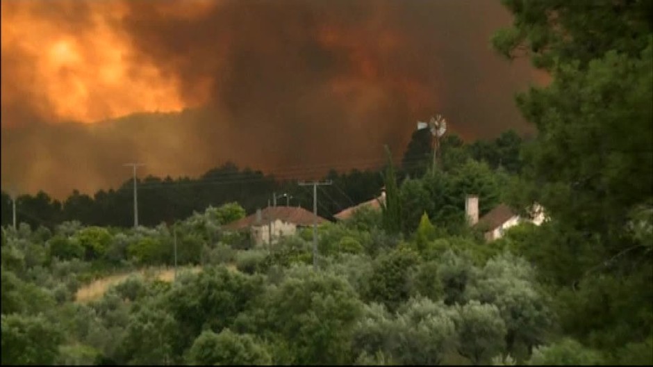 Pri lesnom požari zomrelo najmenej 39 ľudí, väčšina uhorela v autách409