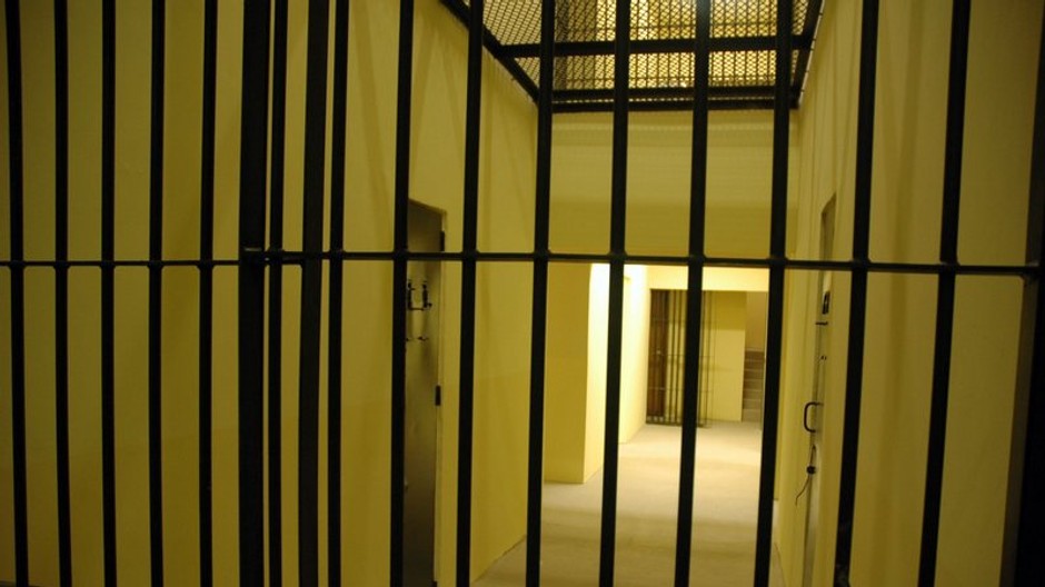 vazenie mreze chodba zlta