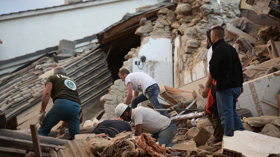 Taliansko zemetrasenie pátranie