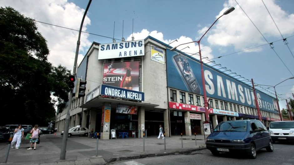 Zimny stadion O. Nepelu