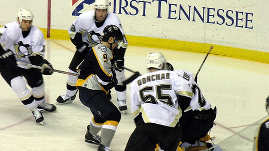 Pittsburgh Pinguins uvažujú vstúpiť do sezóny v českej metropole