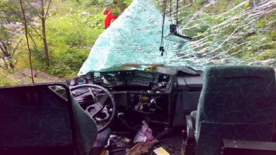 nehoda-rumunsko-vnutro-autobusu