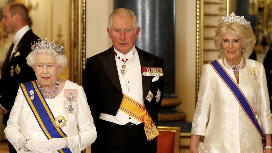 Alžbeta II., Charles a Camilla