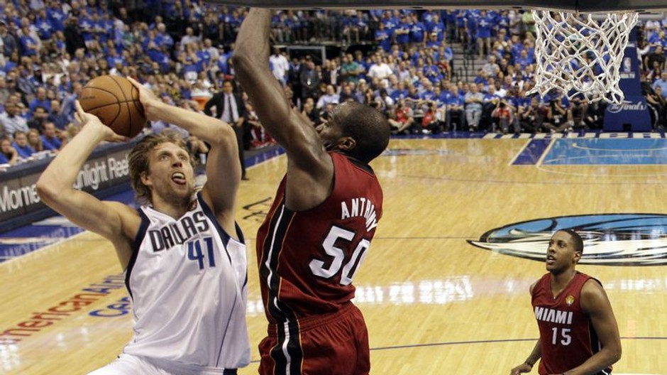 Finále NBA Dallas-Miami 4.zápas