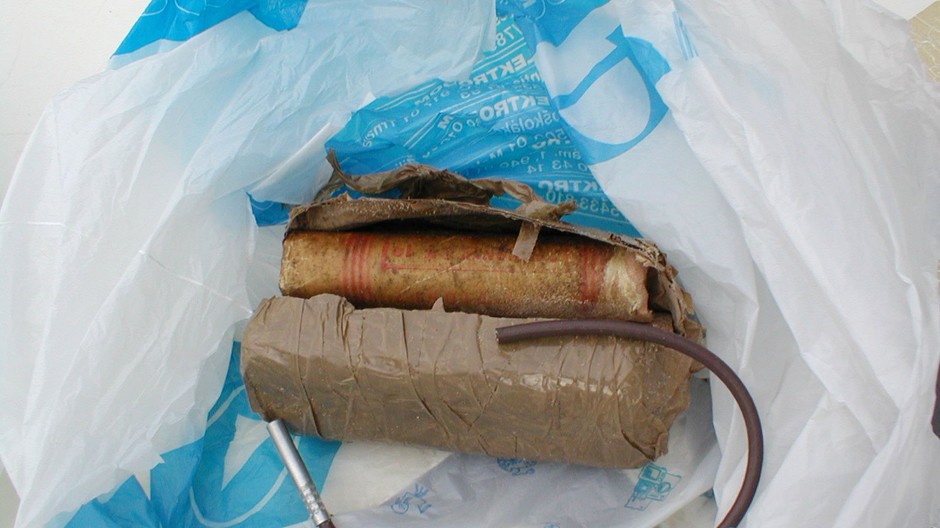 vybusnina na igelitke polozena