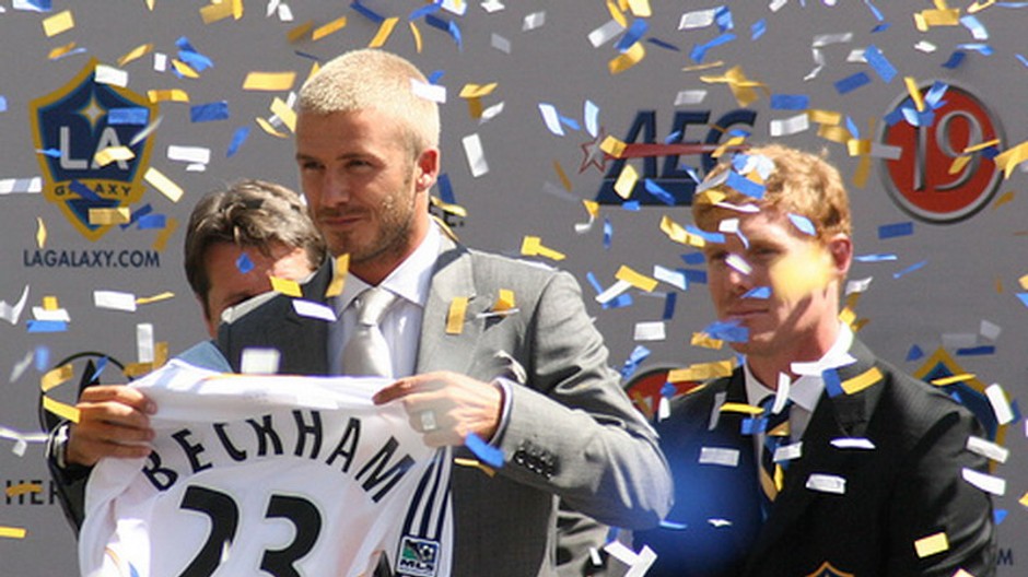David Beckham späť na futbalový trávnik