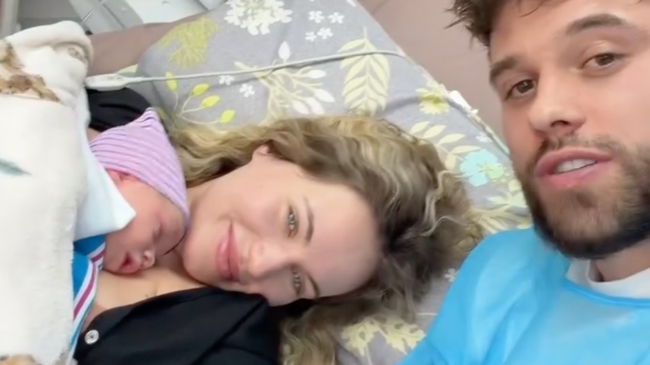 Kočendová a Dinga s bábätkom