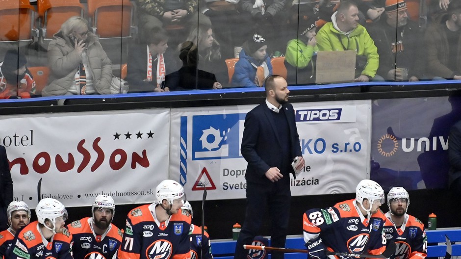 Na striedačke tréner HK Dukla Ingema Michalovce Peter Kúdelka