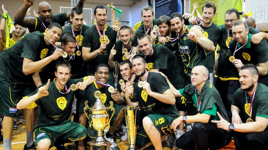 Levice majstri