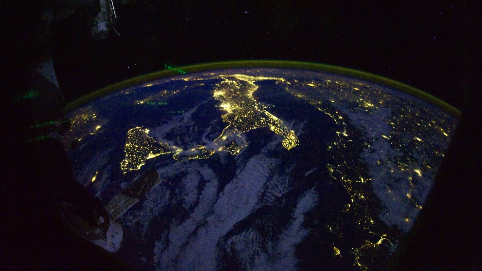 Božský výhľad: Nočný záber z ISS na nočné Taliansko
