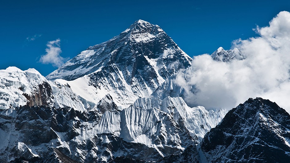 mount everest_cover