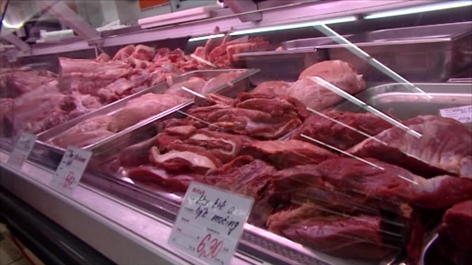 [multi] Ministerka Matečná zavádza núdzové opatrenia na poľské mäso 377