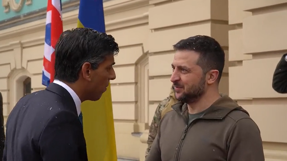 Sunak a Zelenskyj