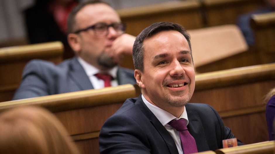 Erik Tomáš, úsmev