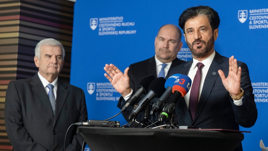 Podpis Memoranda o spolupráci medzi MCRŠ, FIA a SAMŠ