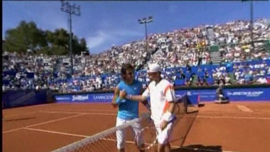 nadal si podava ruku s ?