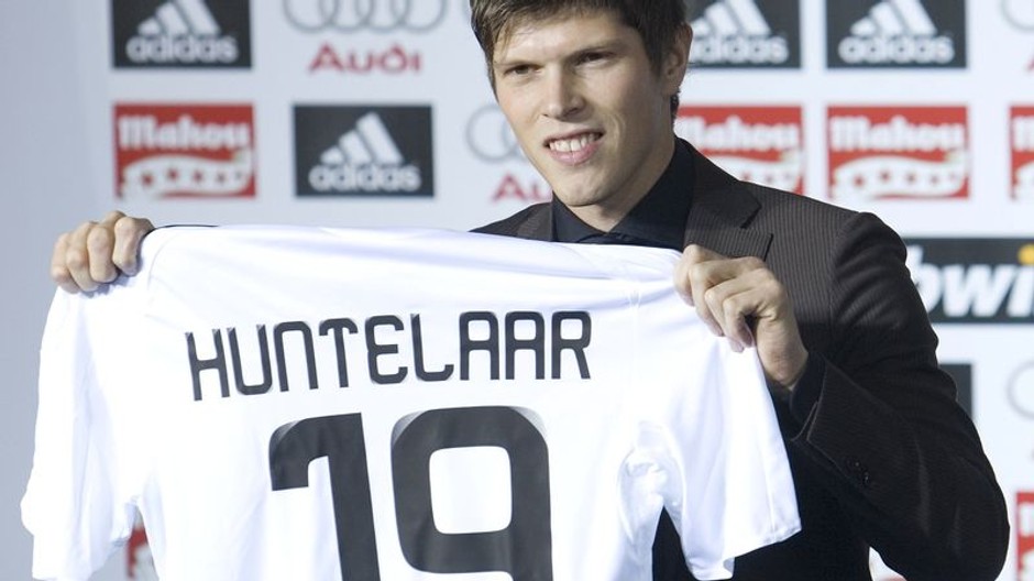 Huntelaar v Reale
