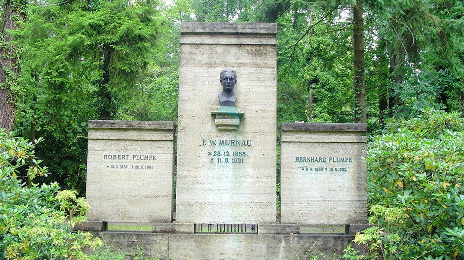 Friedrich Wilhelm Murnau - hrobka, režisér Upír Nosferatu