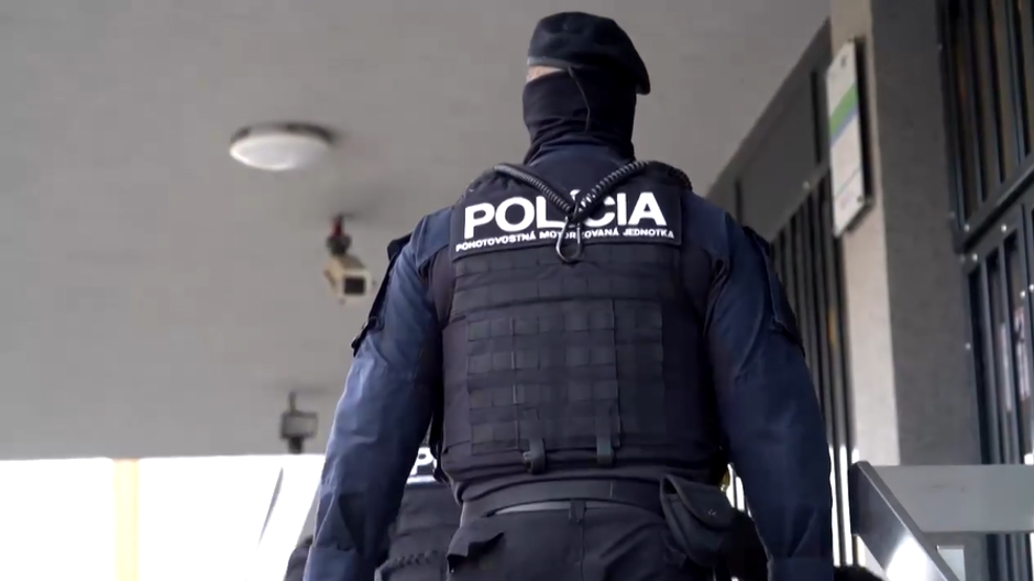 polícia il