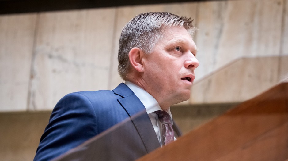 Robert Fico_z profilu_úrad vlády.jpg
