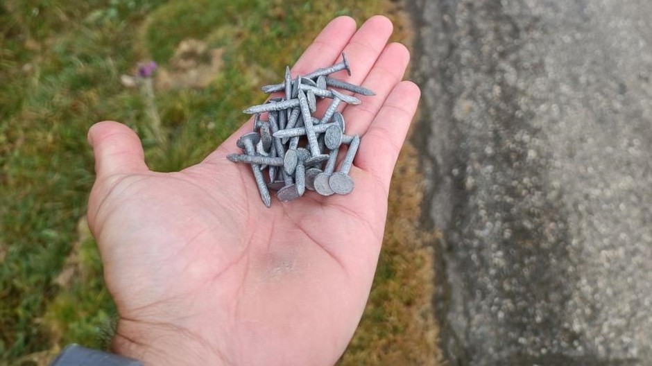 klince na trati Tour de France