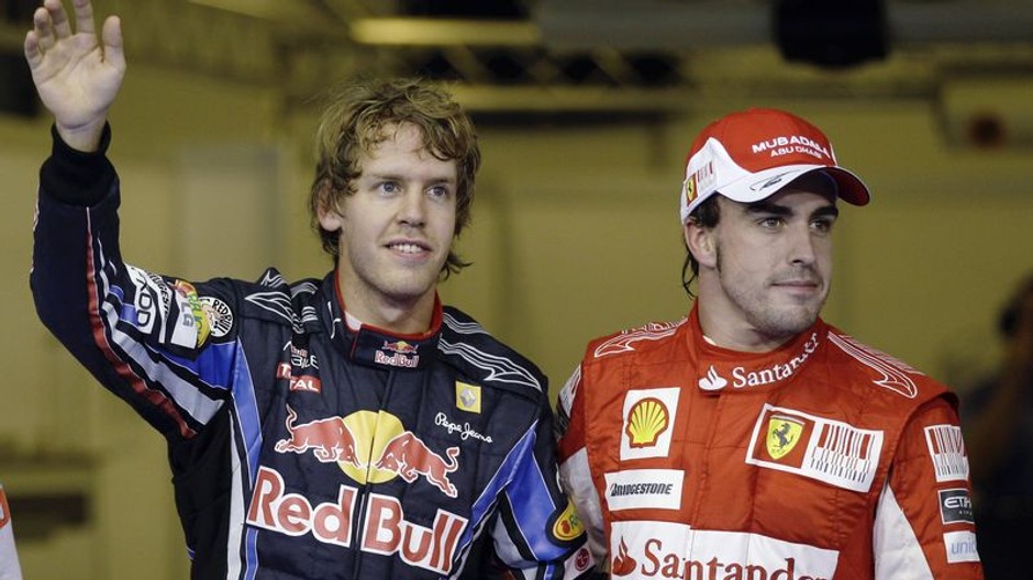 Sebastian Vettel a Fernando Alonso po kvalifikácii na VC Abú Zabí