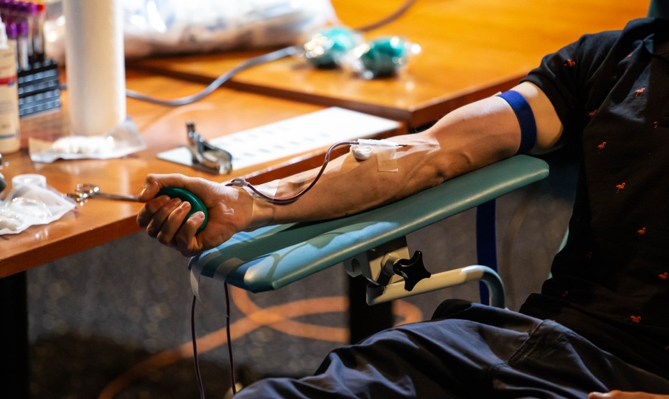 Jaroslav daroval krv 157-krát, Ivane darcovia zachránili život. Hrdinom môžete byť aj vy