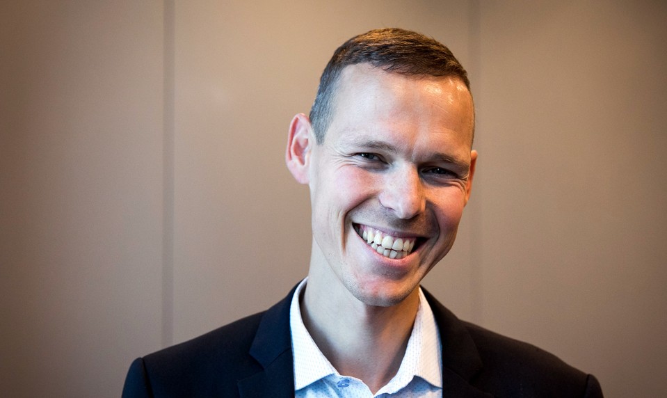 Netradičná príprava Mateja Tótha. Rýchlu chôdzu trénuje na plavárni