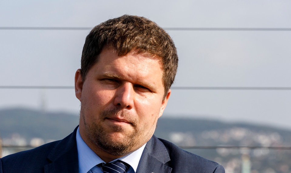 Starosta Petržalky Ján Hrčka odstupuje kvôli zamestnancovi podozrivému z podvodu