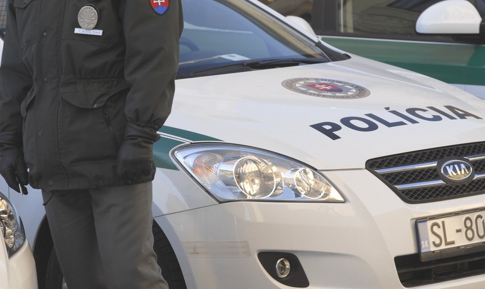 Polícia upozorňuje na dopravné obmedzenia v Bratislave v súvislosti so zápasom