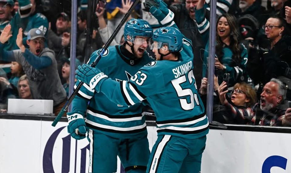 REGENDA skóroval, SLAFKOVSKÝ asistoval