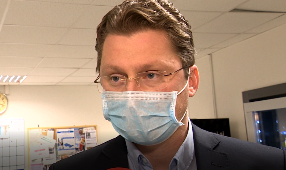 Lekár Visolajský: Ak sa bude testovať dva až trikrát týždenne, antigénové testovanie má zmysel