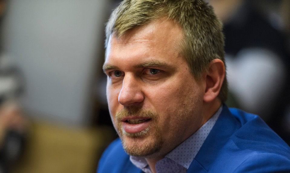 Chybné rozhodnutie vlády, hovorí o zonácii národných parkov Kuffa z koaličnej SNS