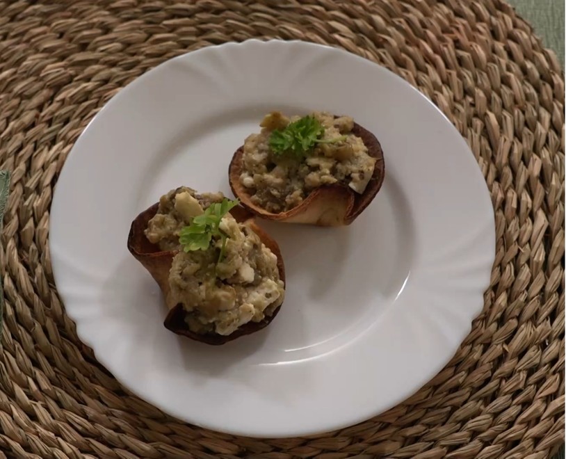 PREDJEDLO - Tortilové košíčky plnené grulovaným baklažánom a syrom