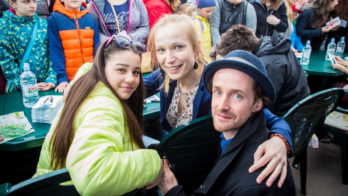 Súťaž so seriálom ZOO: Kto získava odmenu za spoločnú fotku s našimi hercami?