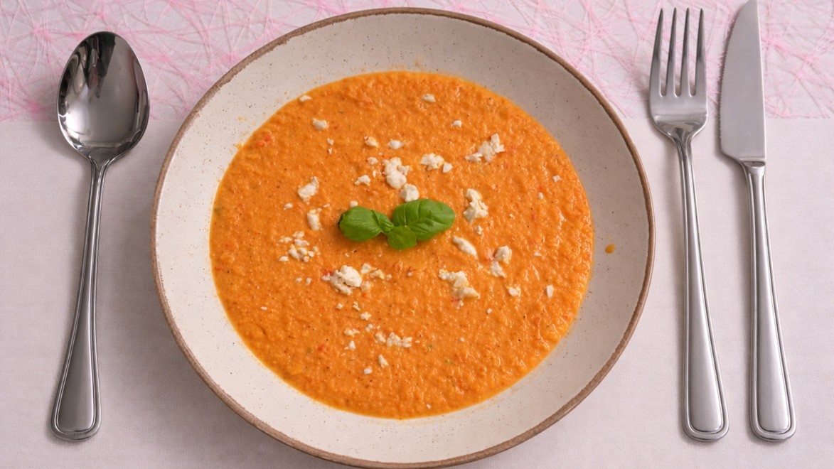 Krém z pečenej zeleniny s fetou a opečenou ciabattou