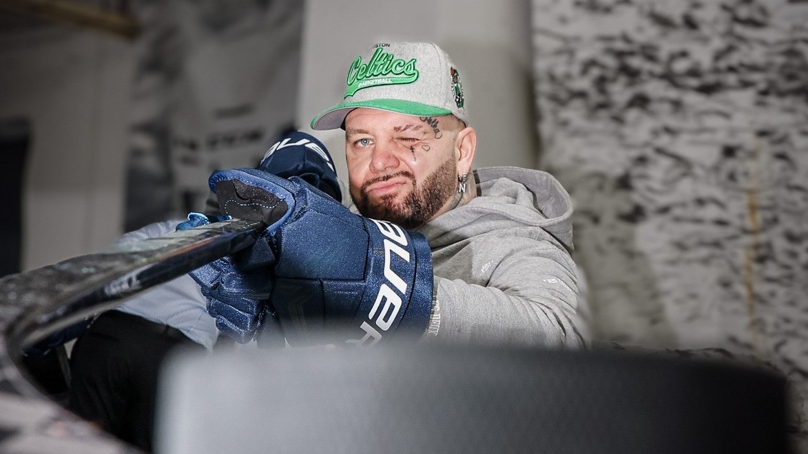 JOJ Šport má pred šlágrom Tipsport ligy špeciálnu posilu: Do hokeja sa zapojí raper Kali