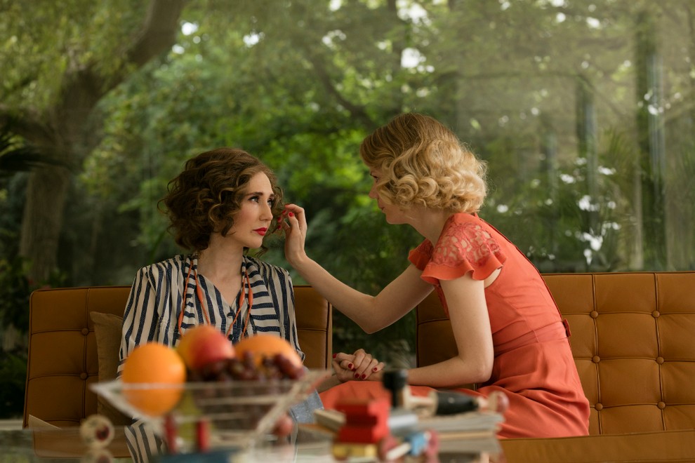 Unikátna výstava kostýmov k filmu SKLENENÁ IZBA: Príďte si ich pozrieť do vily Tugendhat!