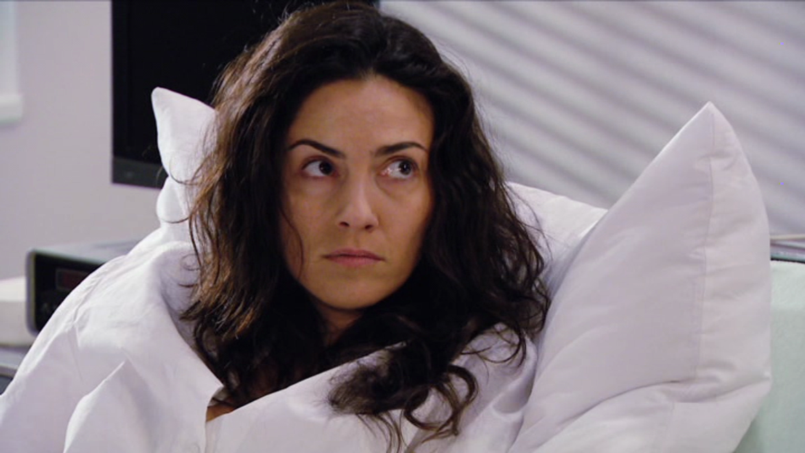 Adela končí s otravou alkoholom v nemocnici, Šušo za ňu musí prevziať obálku