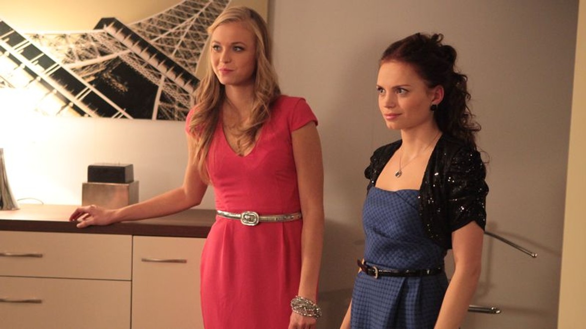 Nataly spravila z Aničky sexi kočku!