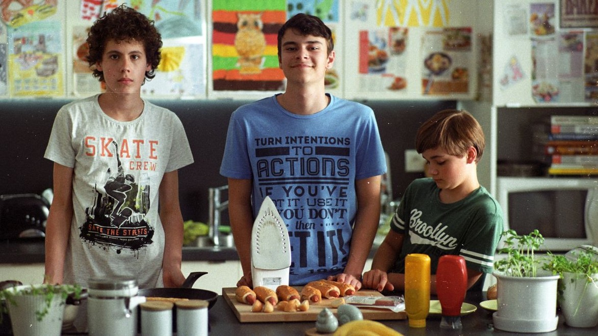 Hviezdy seriálu NAŠI naživo: Príďte si po podpis do bratislavského Auparku!