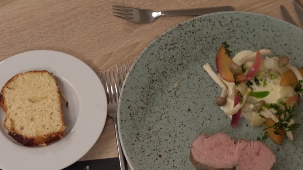 Predjedlo: Mladí a bjíle, bjehá to tam