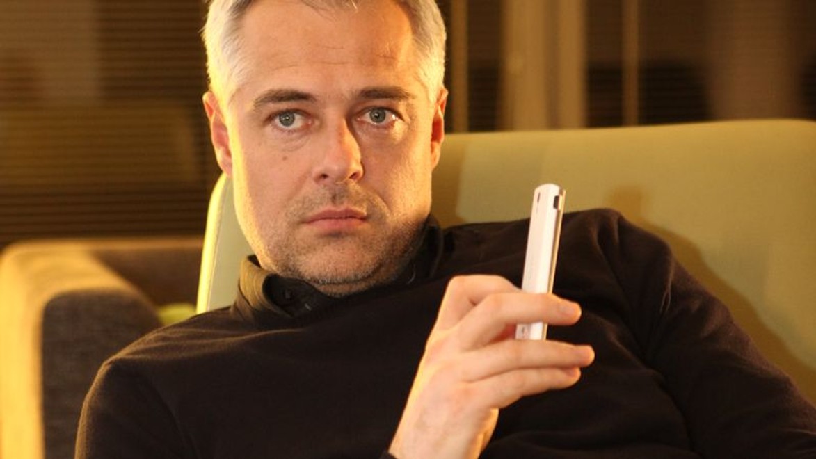 Pod povrchom a Panelák opäť najsledovanejšími seriálmi na Slovensku!