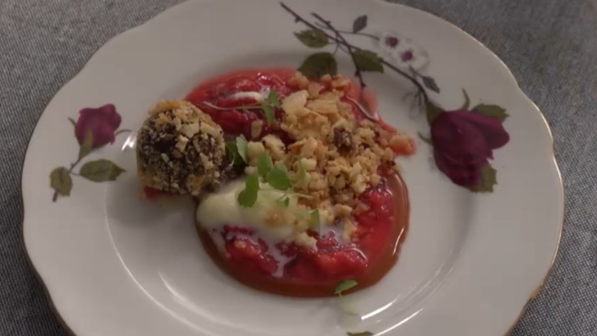 Dezert: Šarlátové jazierko